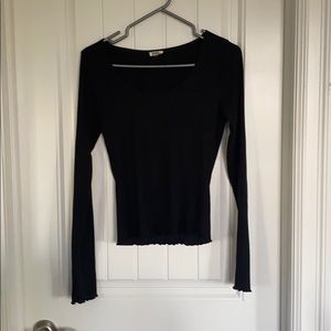 Garage long sleeve lettuce edge black shirt
